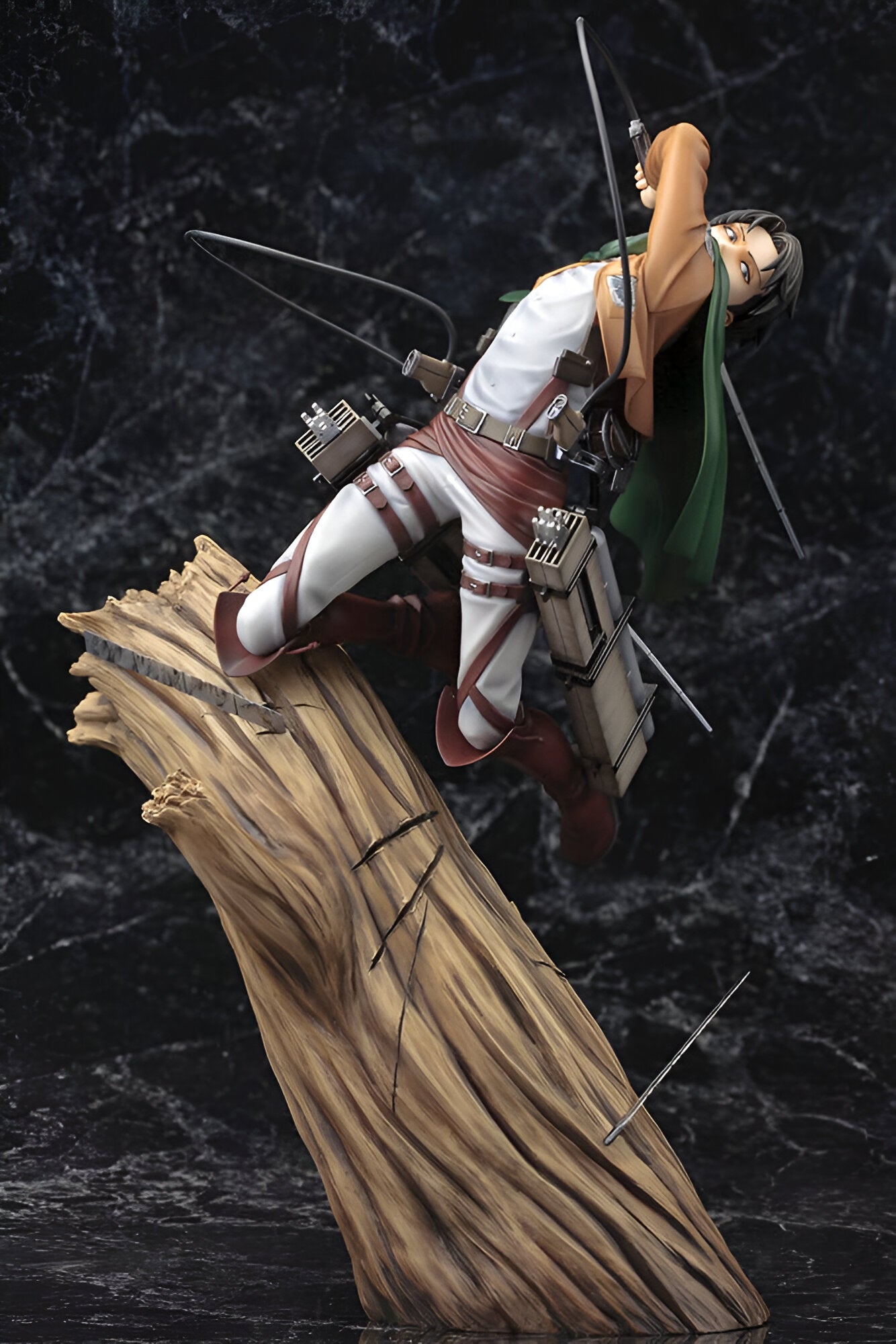 Attack on Titan Levi Ackerman Tree Figure