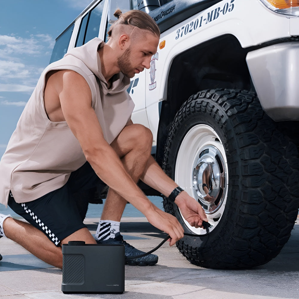 HOTO Air Pump Master 4x4 tyre 
